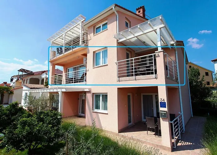 Apartments Villa Brioni II