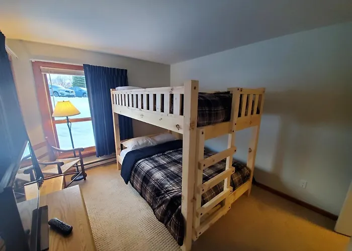 Trail Creek: Walk To Lifts, Ski Home! Closest Unit To Lifts, Ski Home Trail, Sports Center
