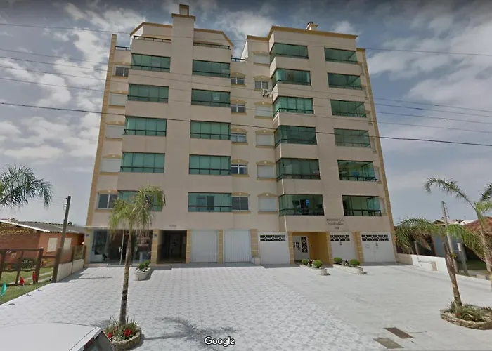 Apartamento na UBATUBA há 1 quadra do mar