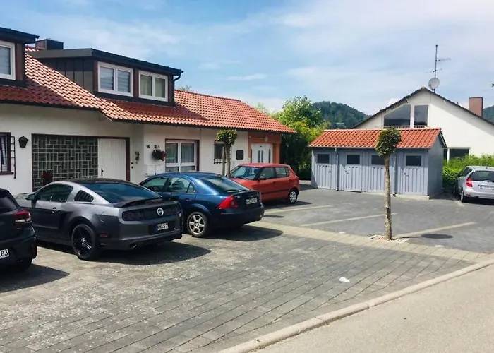 Die Seeblume - Ferienwohnung mit Pool und Seeblick
