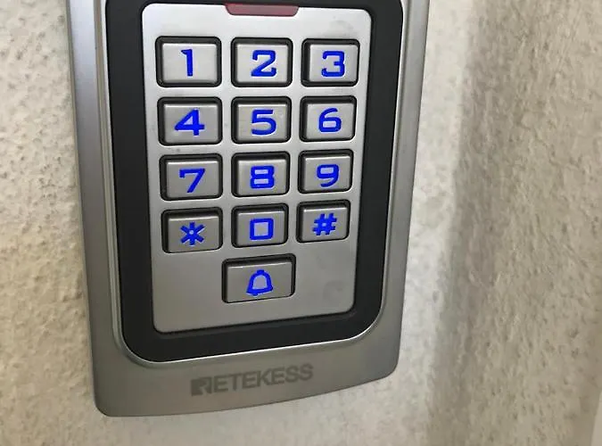 Apartment Stockholm, Top Renoviert, 35Qm, Koeln Nah