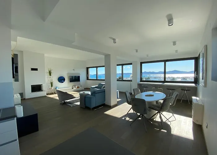 The View Luxury Residence With Pool