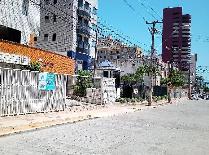 Apto. 100m da feirinha da beira mar