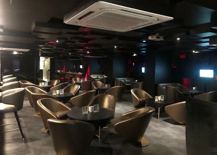 Cocoon Luxury Business Hotel