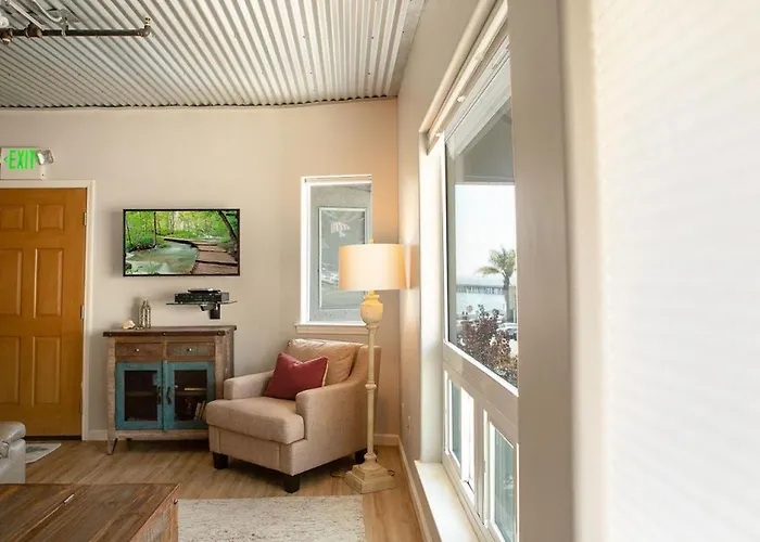 90 San Luis Street Unit A