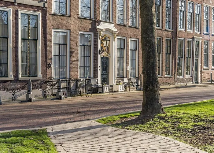Job Baster Gastenverblijf