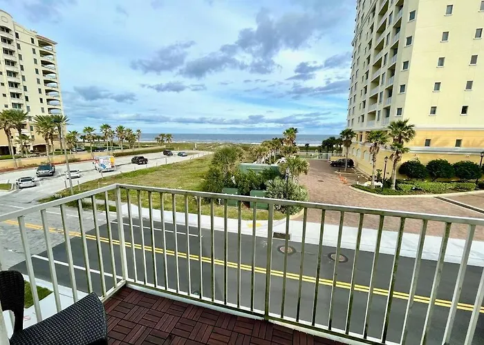 Luxurious Ocean View Getaway!! Entire Home!