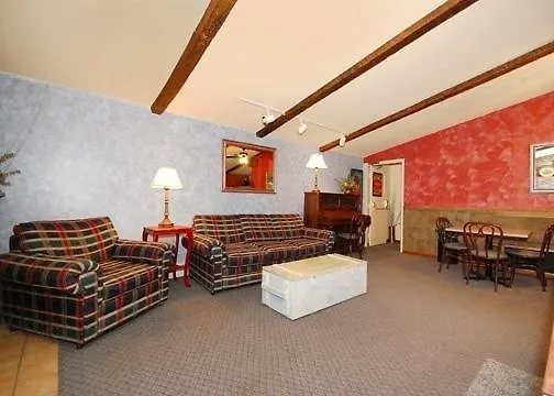 Econo Lodge Inn & Suites Rutland East - Killington