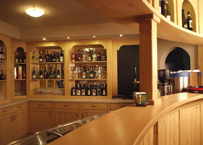 Nimrod Hotel Es Etterem