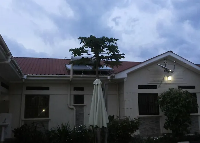The Pearl Inn