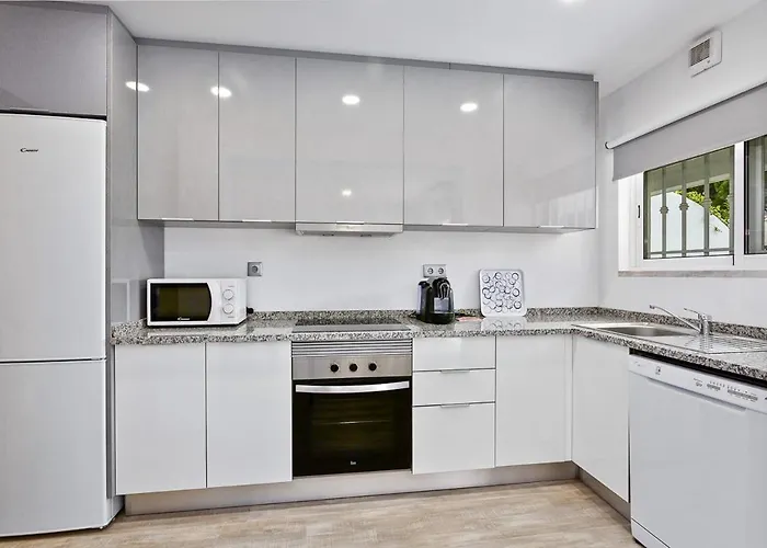 Vale San Antonio Apartments