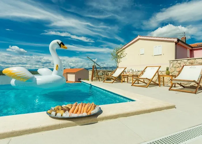 Luxury Villa Allen With Pool