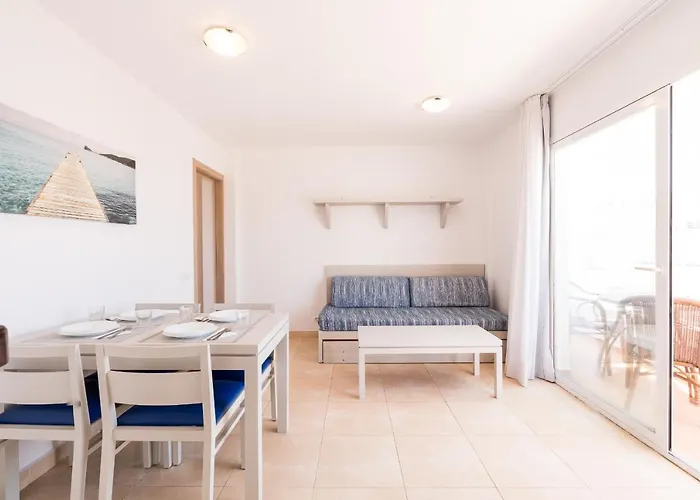 Avenida - Mc Apartments Ibiza