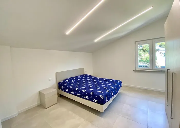 Em Apartments