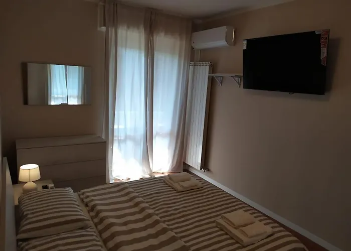 Beach House, 300 M Dal Mare, Marina Di Massa