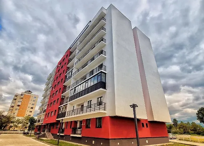 Delux Suite - Apartament 100 De M2 Cu 3 Camere Si Parcare Gratuita, Langa Arena Mall In Centrul Bacau