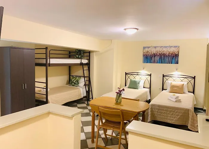 Costas Rooms