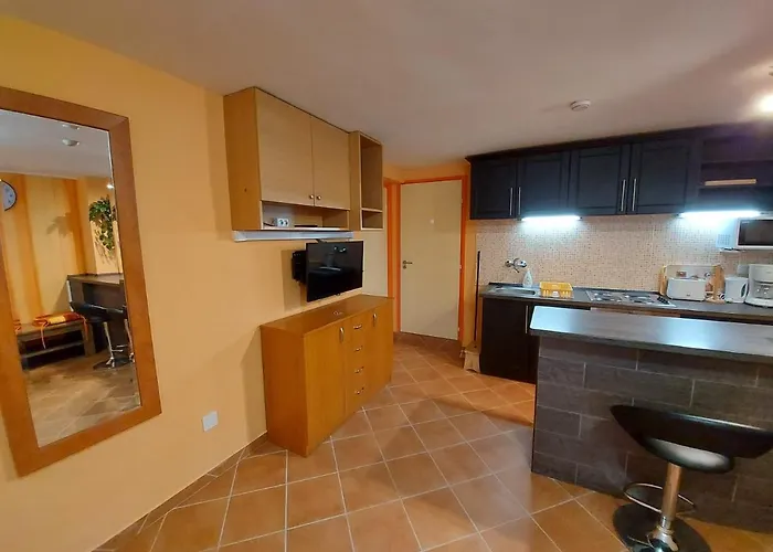 Nora Apartman