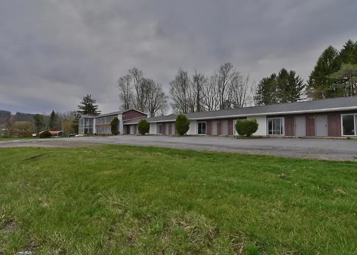 Maplehurst Motel