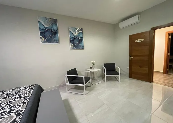 Hotel Monarca