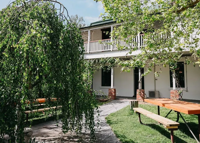 The Robinhood Inn - Drouin