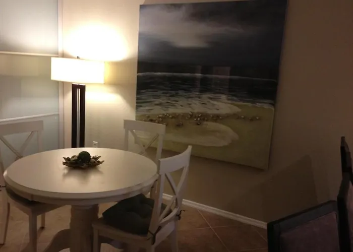 Elegant Oasis: Fort Myers Condo with Pool and Golf Access