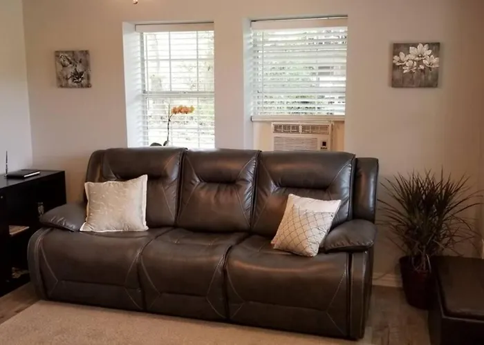 Lakehouse Has Spectacular View Plus Easy Access!