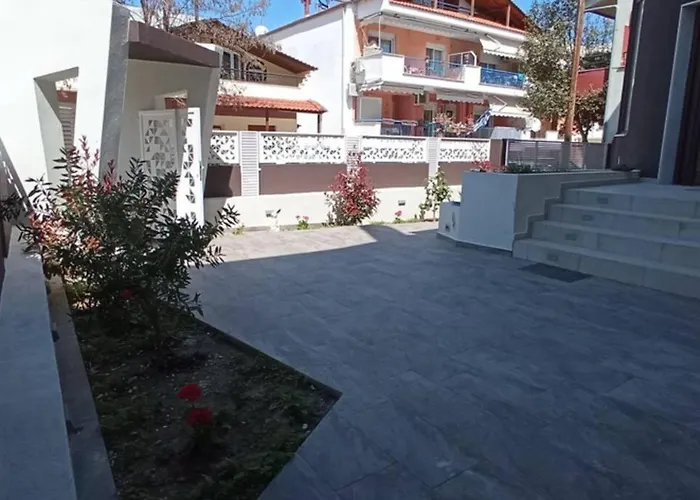 Aretoysa Center Luxury Suites 2