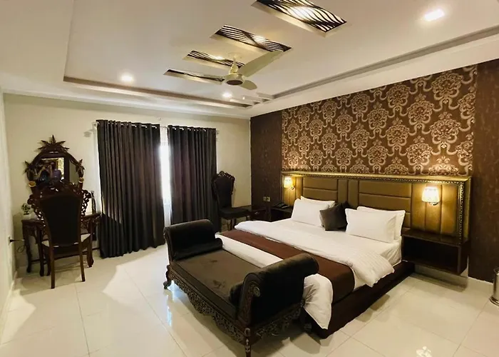 Golden Sand Hotel Rahim Yar Khan