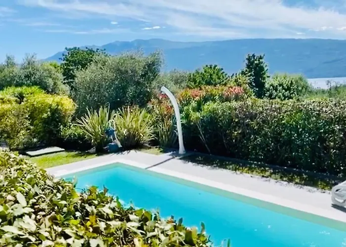 Residence Olivi - Panorama Lake View, Pool, Terrace, Garden, Wifi