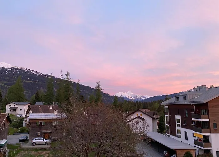 Moderne Ferienwohnung in Laax - Modern apartment in Laax