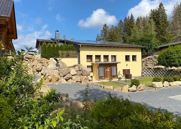 Naturstammhaus und Appartements Zum Brockenbaecker