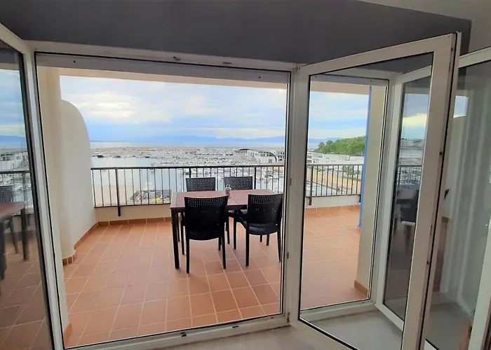 Apartaments Club Nautic L'Escala