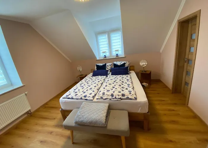 Schöne drei Raumwohnung. Hell,stilvoll, gemütlich.