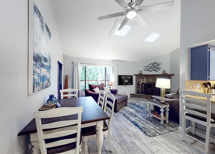 Cozy Mountain Townhome