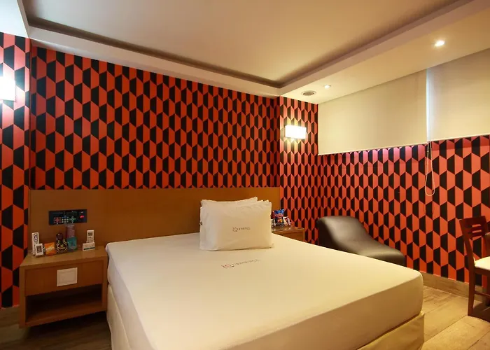 Lessence Motel
