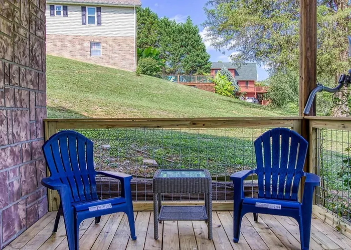 Fun & Games By Honeybearcabins 2Br/1Ba Sleeps 7