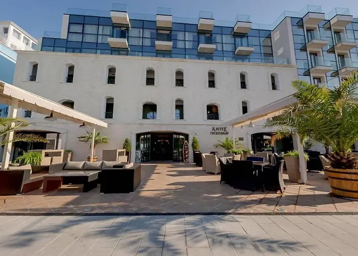 Hotel Antik