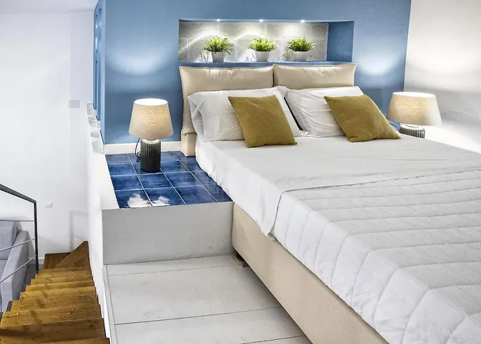 Acquaro Suite Apartments