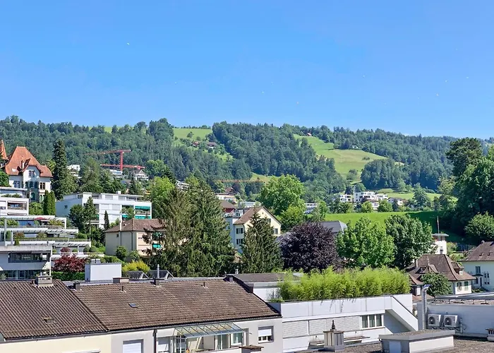 ARISER - Zug Mountain View Business Apartment
