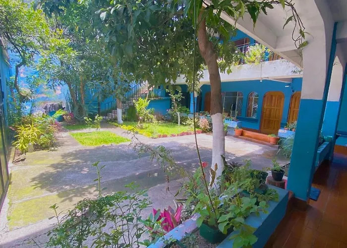 Casa De Los Enredos