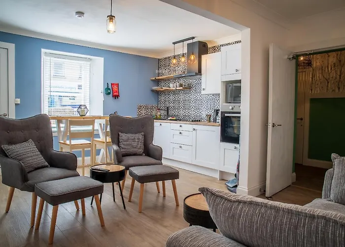 Great Glen Way Canal Side Apartment
