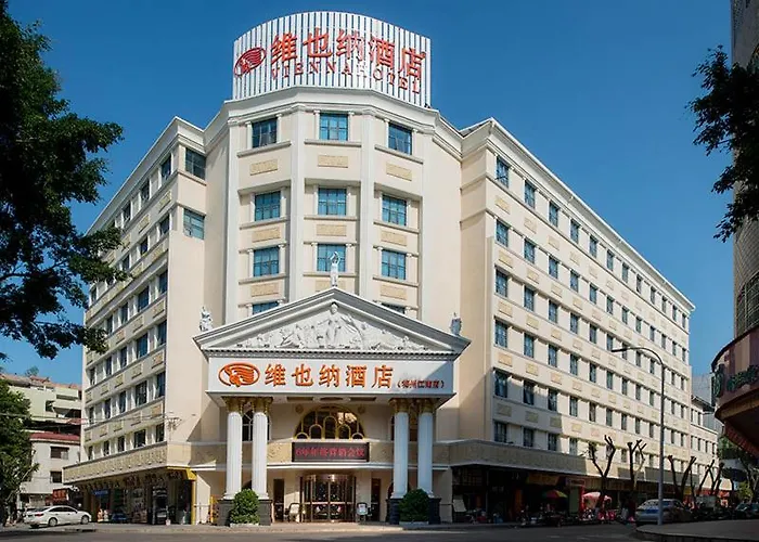 Vienna Hotel Meizhou Jiangnan