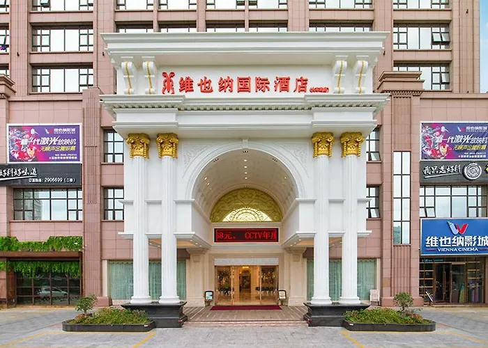 Vienna Hotel Guangdong Maoming Railway Station