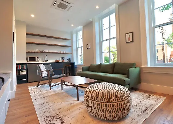 The Royal Suite At Prince Street Inn