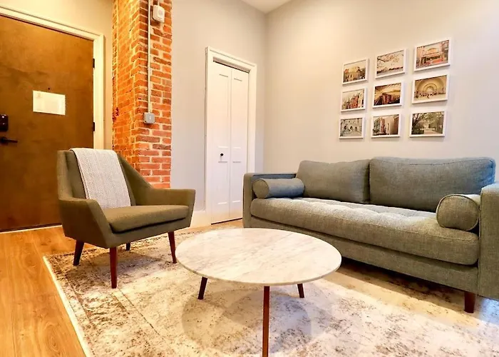 The Prince Suite At Prince Street Inn