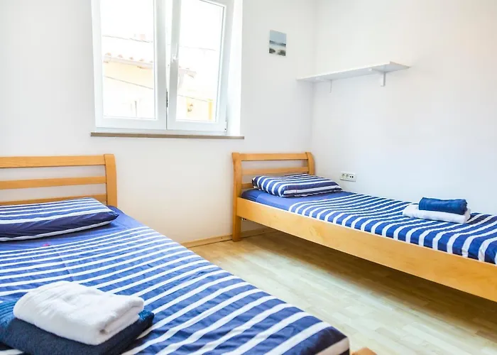Sunny Old Town Apartment