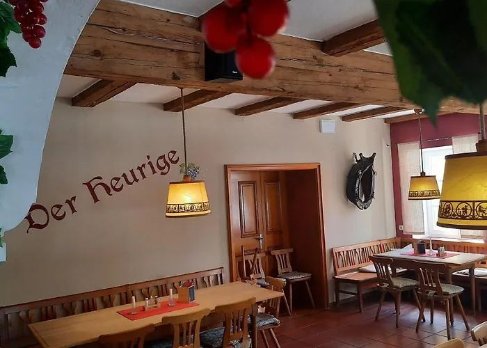 Der Heurige Im Gasthaus Zum Loewen