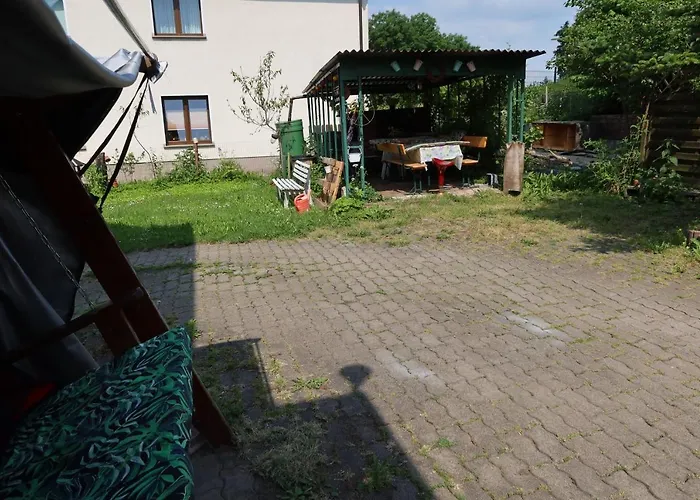 Ferienwohnung im Einfamilienhaus, Automobil und Robert Schumann Stadt Zwickau