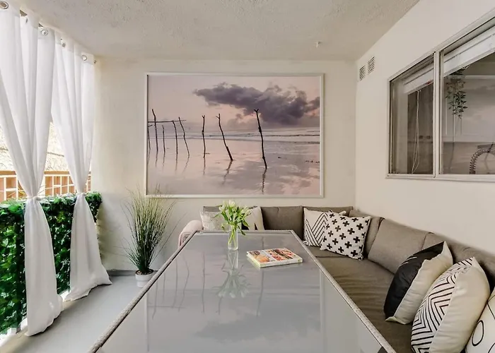 Sophisticated Long Beach Suite With Patio Dining And Parking Nrp21-00185